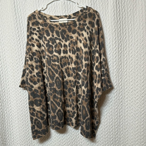 fuzzy cozy animal print boxy tunic top CHERISH large - Picture 1 of 5